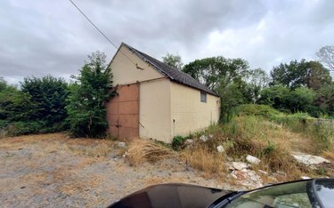 Garage et parking a vendre Fleury-sur-Orne 14123 Calvados 100 m2  127800 euros