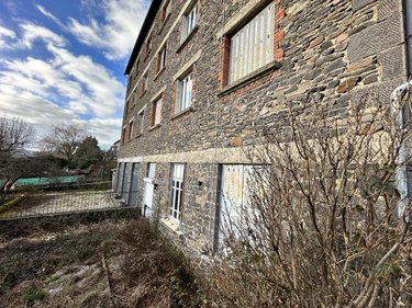 Immeuble a vendre Saint-Flour 15100 Cantal 373 m2  190800 euros