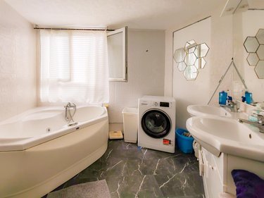 Maison a vendre Plounéour-Ménez 29410 Finistère 160 m2 9 pièces 158100 euros