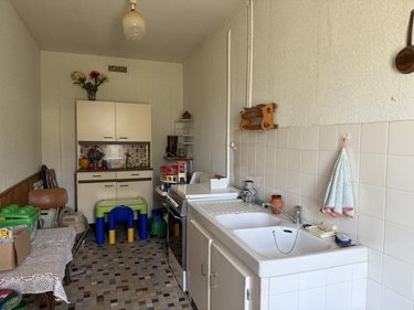 Maison a vendre Cholet 49300 Maine-et-Loire 222 m2 9 pièces 193880 euros