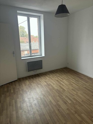 Location appartement La Bassée 59480 Nord 55 m2  650 euros