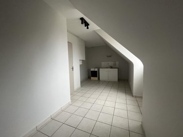 Location appartement Évron 53600 Mayenne 39 m2 1 pièce 400 euros