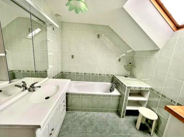 Maison a vendre Saint-Maurice-de-Gourdans 01800 Ain 167 m2 7 pièces 395000 euros