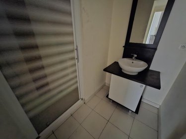 Immeuble a vendre Saintes 17100 Charente-Maritime 332 m2  462000 euros