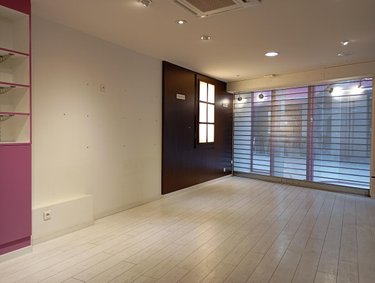 Location fonds et murs commerciaux Bourg-en-Bresse 01000 Ain 66 m2  706 euros