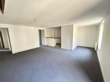 Fonds et murs commerciaux a vendre Guer 56380 Morbihan 285 m2  332480 euros