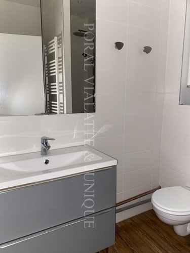 Location appartement Ambérieu-en-Bugey 01500 Ain 43 m2 2 pièces 586 euros