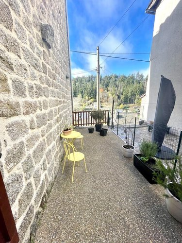 Immeuble a vendre Serverette 48700 Lozère 146 m2  259000 euros