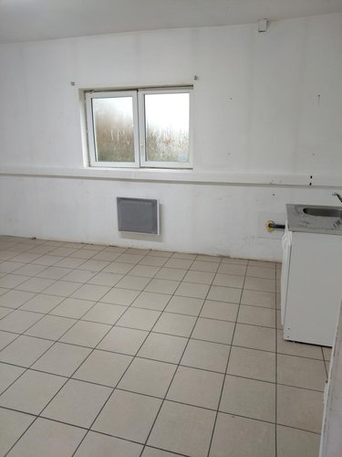 Fonds et murs commerciaux a vendre Montbizot 72380 Sarthe 338 m2  203460 euros