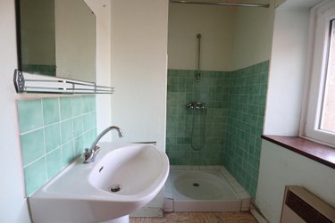 Fonds et murs commerciaux a vendre Fouesnant 29170 Finistère 89 m2  282225 euros