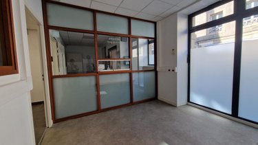 Fonds et murs commerciaux a vendre Morlaix 29600 Finistère 188 m2  292200 euros