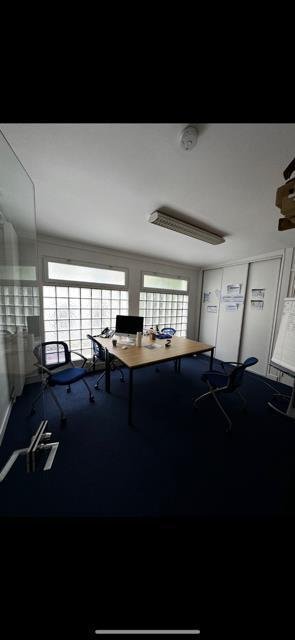 Location fonds et murs commerciaux Laon 02000 Aisne 120 m2  1100 euros