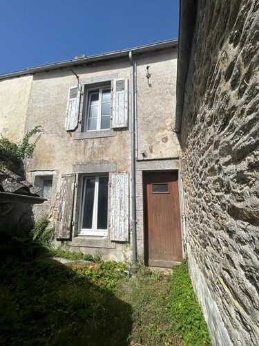 Maison a vendre Huelgoat 29690 Finistère 89 m2  53000 euros