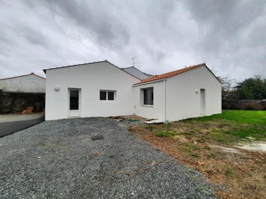 Location maison Challans 85300 Vendée 76 m2 4 pièces 1300 euros
