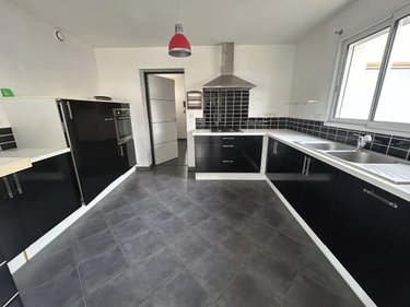 Location maison Quessoy 22120 Côtes-d'Armor 126 m2 7 pièces 1300 euros