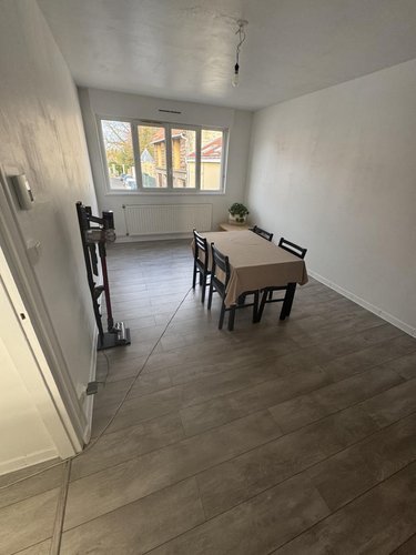 Location appartement Guînes 62340 Pas-de-Calais 65 m2  650 euros