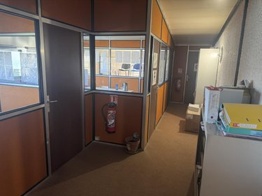 Location fonds et murs commerciaux Cambrai 59400 Nord 700 m2  4500 euros