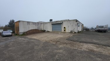 Immeuble a vendre Grand-Charmont 25200 Doubs 1412 m2  190000 euros