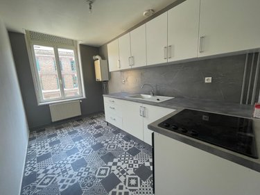 Location appartement Abbeville 80100 Somme 72 m2  700 euros