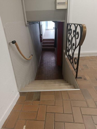 Location fonds et murs commerciaux Bourg-en-Bresse 01000 Ain 80 m2  750 euros