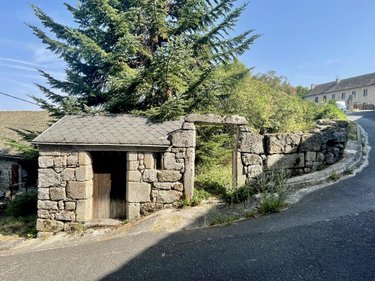 Maison a vendre Serverette 48700 Lozère 557 m2 10 pièces 119000 euros