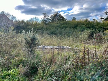 Fonds et murs commerciaux a vendre Huelgoat 29690 Finistère 90 m2  158250 euros