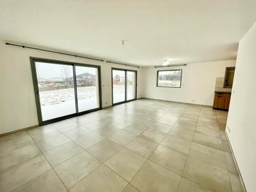 Location maison Peyre en Aubrac 48130 Lozère 110 m2  950 euros