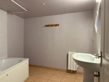 Immeuble a vendre Chemillé-en-Anjou 49120 Maine-et-Loire 210 m2  209600 euros