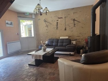 Immeuble a vendre Coudray 53200 Mayenne 455 m2  641600 euros