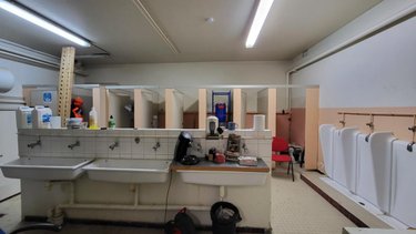 Immeuble a vendre Grand-Charmont 25200 Doubs 1412 m2  190000 euros