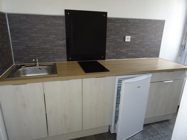 Location appartement Reims 51100 Marne 19 m2 1 pièce 420 euros