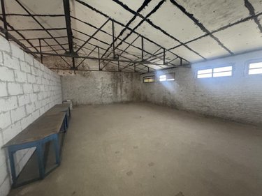 Fonds et murs commerciaux a vendre Cambrai 59400 Nord 750 m2  314400 euros