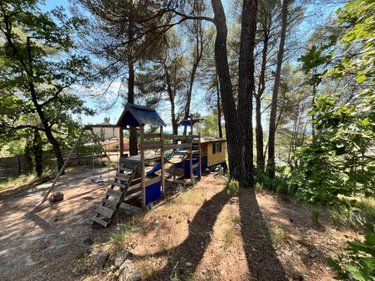 Maison a vendre Pierrevert 04860 Alpes-de-Haute-Provence 194 m2 7 pièces 590500 euros