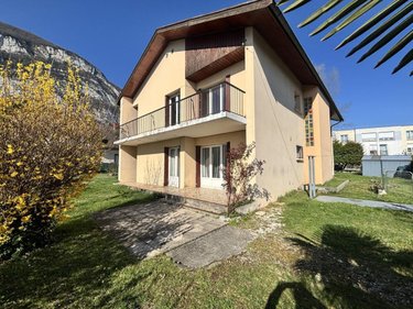 Maison a vendre Sassenage 38360 Isère 211 m2 8 pièces 495000 euros