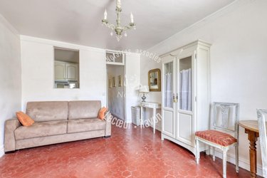 Appartement a vendre Versailles 78000 Yvelines 30 m2  220500 euros