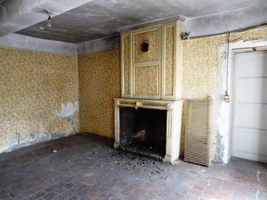 Immeuble a vendre Falaise 14700 Calvados 320 m2  137450 euros