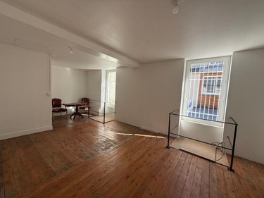 Immeuble a vendre Angers 49000 Maine-et-Loire 309 m2  1257600 euros