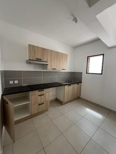 Immeuble a vendre Saint-Pierre 97410 Réunion 821 m2  1641500 euros