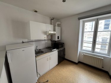 Location appartement Laval 53000 Mayenne 24 m2 1 pièce 415 euros