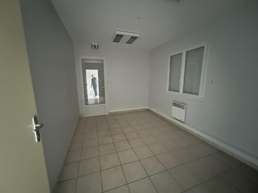 Fonds et murs commerciaux a vendre Huillé-Lézigné 49430 Maine-et-Loire 248 m2  209000 euros