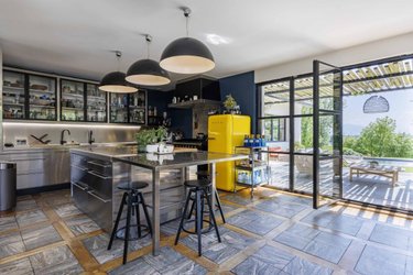 Maison a vendre Sauverny 01220 Ain 590 m2 8 pièces 1990000 euros