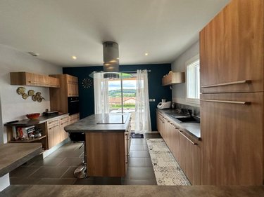 Maison a vendre Saint-Flour 15100 Cantal 168 m2  495000 euros