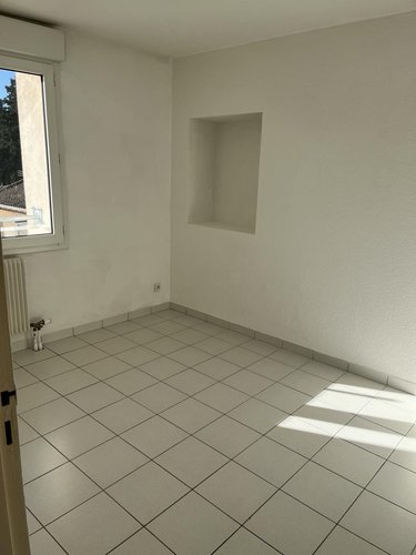 Location appartement Pierrelatte 26700 Drôme 64 m2 3 pièces 665 euros