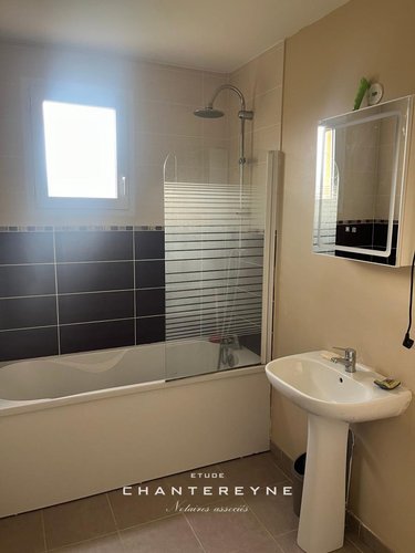 Location maison Valcanville 50760 Manche 94 m2 5 pièces 850 euros