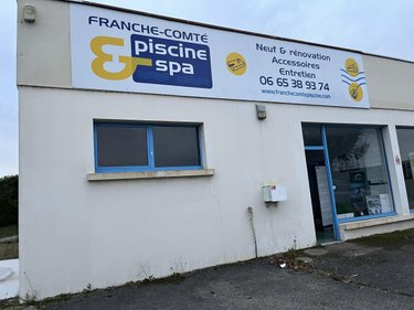 Location fonds et murs commerciaux Dole 39100 Jura 200 m2  1350 euros