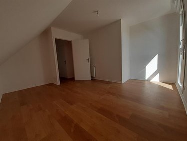 Location appartement Soliers 14540 Calvados 65 m2 3 pièces 900 euros