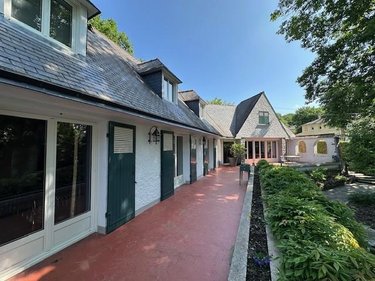 Maison a vendre Avrillé 49240 Maine-et-Loire 242 m2 7 pièces 655000 euros