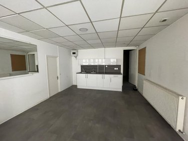 Location fonds et murs commerciaux Rouen 76000 Seine-Maritime 204 m2  2970 euros