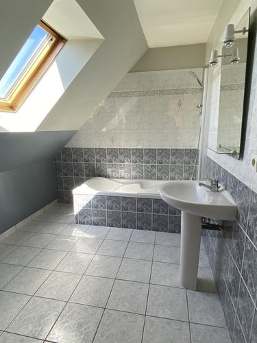 Location maison Trévé 22600 Côtes-d'Armor 79 m2 5 pièces 765 euros