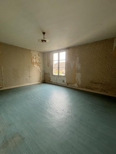 Immeuble a vendre L'Île-Bouchard 37220 Indre-et-Loire 335 m2  73600 euros